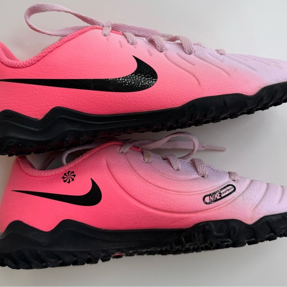 Nike Girls’ Tiempo Legend 10 Club Cleats - Picture 5 of 9